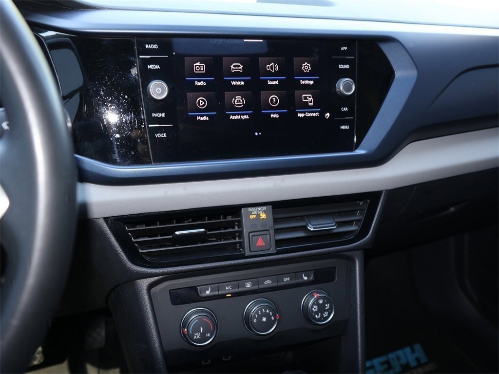 2022 Volkswagen Taos SE photo 14