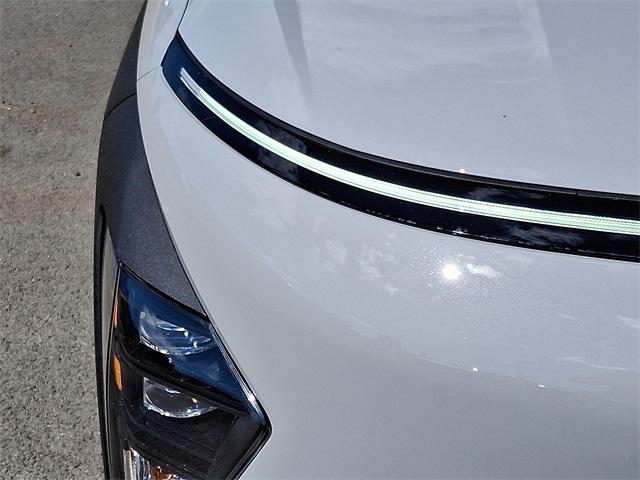 2026 Hyundai Kona SEL photo 9