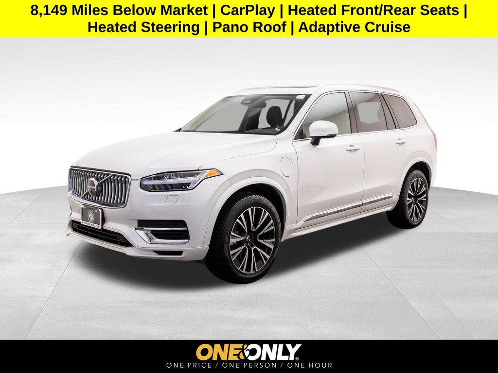 2024 Volvo XC90 Plus's photo
