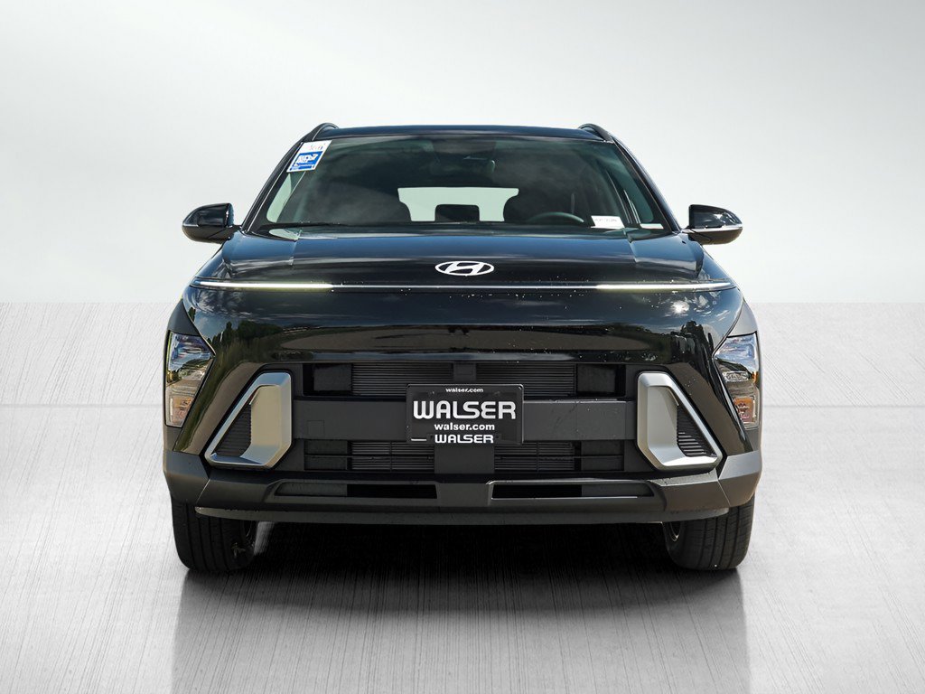 2026 Hyundai Kona SEL photo 2