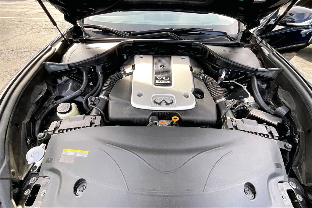 2019 INFINITI Q70 - Image 8