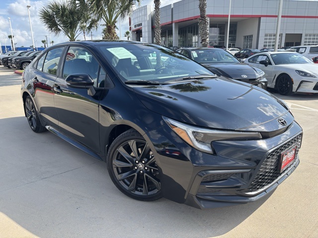 2024 Toyota Corolla SE's photo