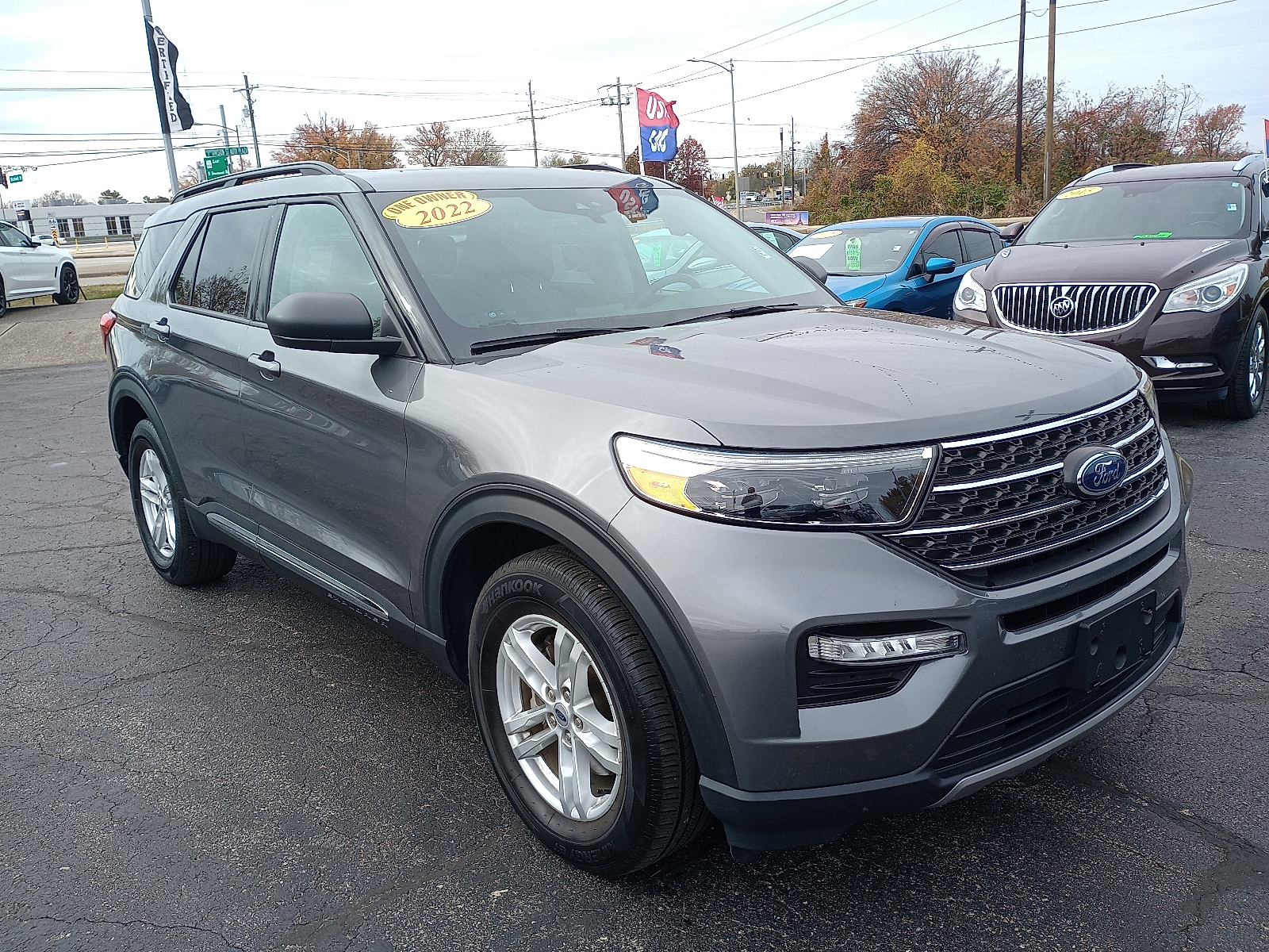 2022 Ford Explorer XLT's photo