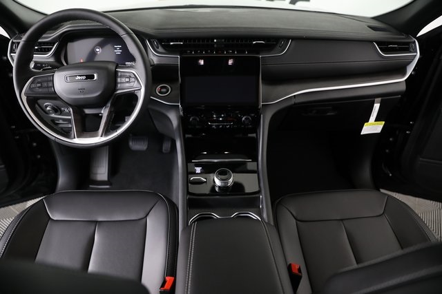 2025 Jeep Grand Cherokee Limited photo 20