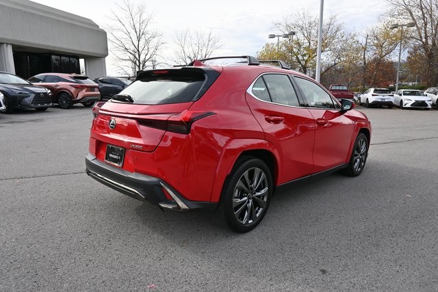 2022 Lexus UX 200 F SPORT photo 3