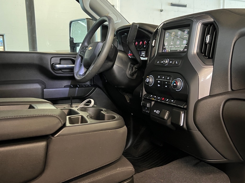 2024 Chevrolet Silverado 2500HD Custom photo 20