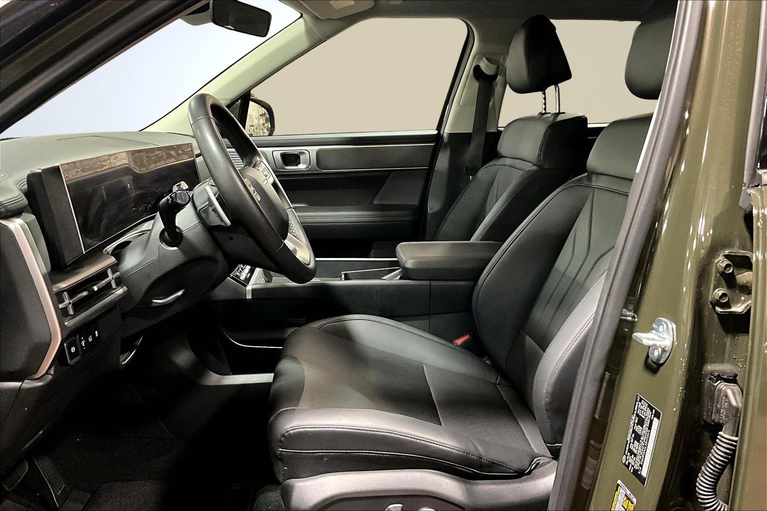 2025 Hyundai Santa Fe SEL photo 24