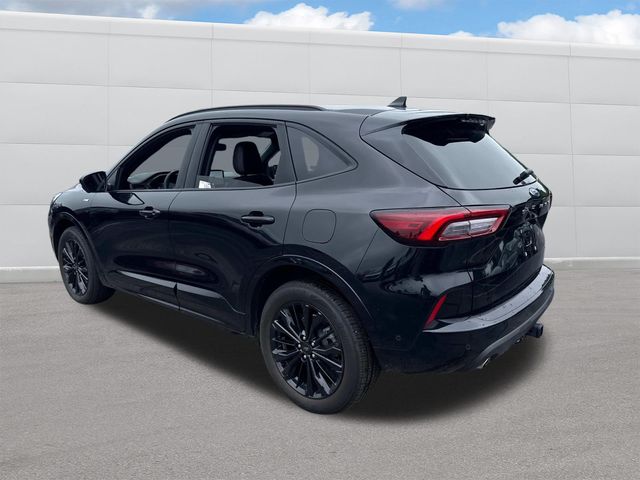 2023 Ford Escape ST-Line Elite photo 3
