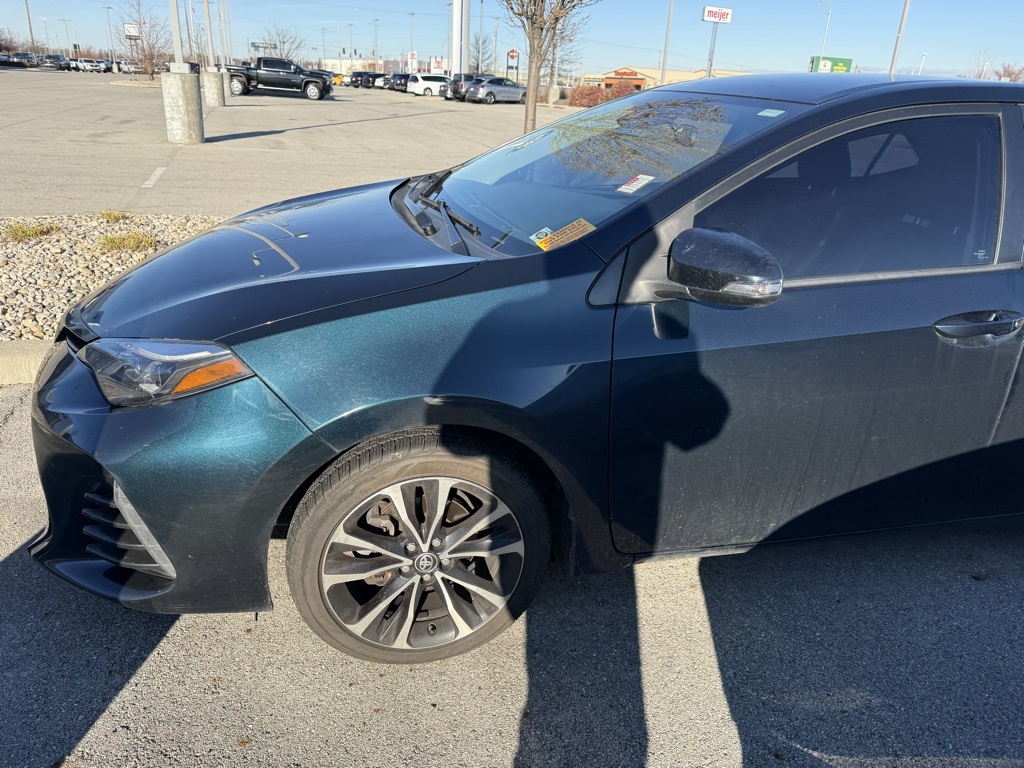 2019 Toyota Corolla SE photo 4