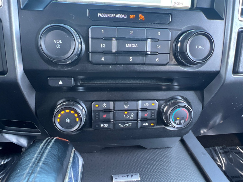 2017 Ford F-150 XLT photo 25
