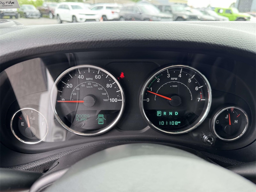 2015 Jeep Wrangler Sahara Altitude photo 21