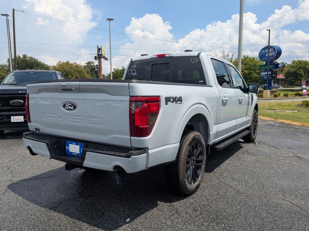 2025 Ford F-150 XLT photo 3