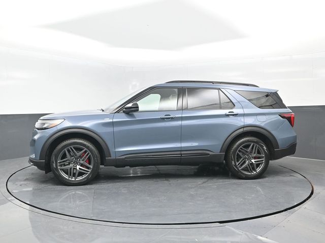 2026 Ford Explorer ST-Line photo 3