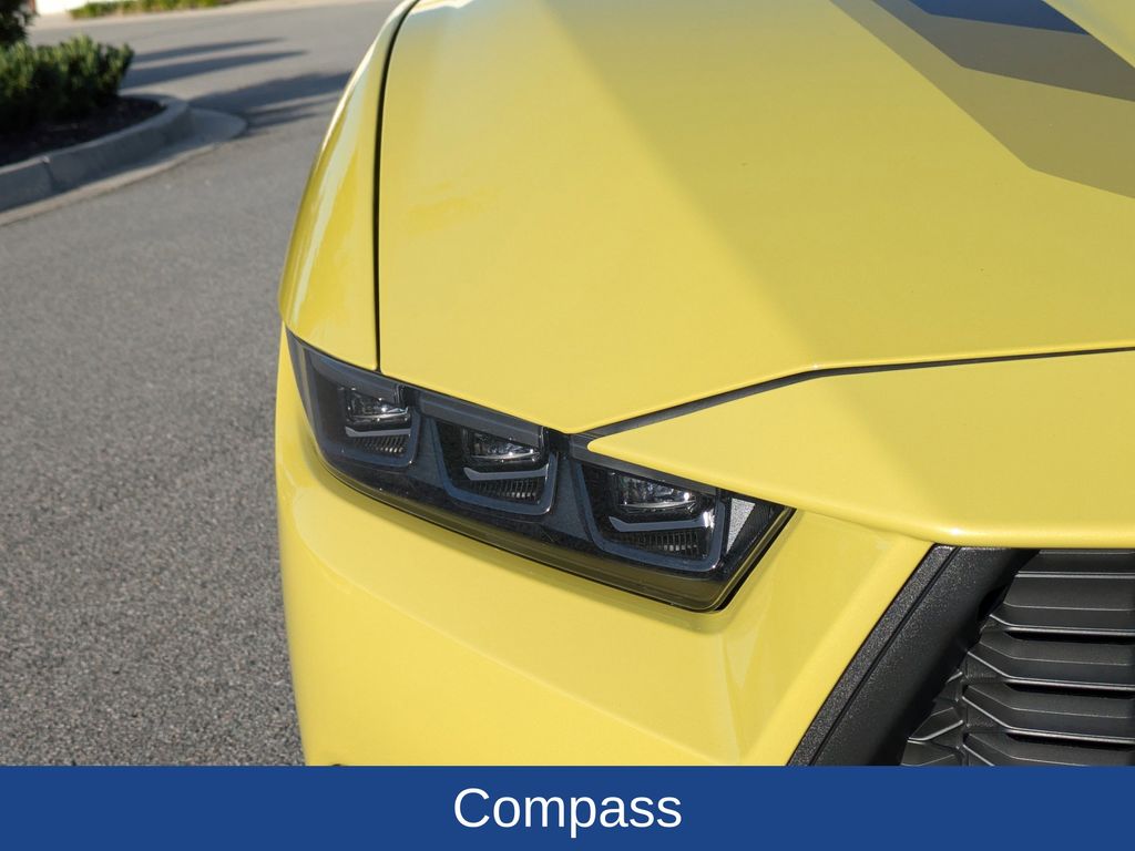 2025 Ford Mustang EcoBoost Premium photo 10
