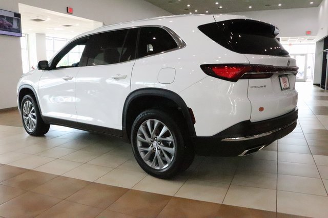 2025 Buick Enclave Preferred photo 2