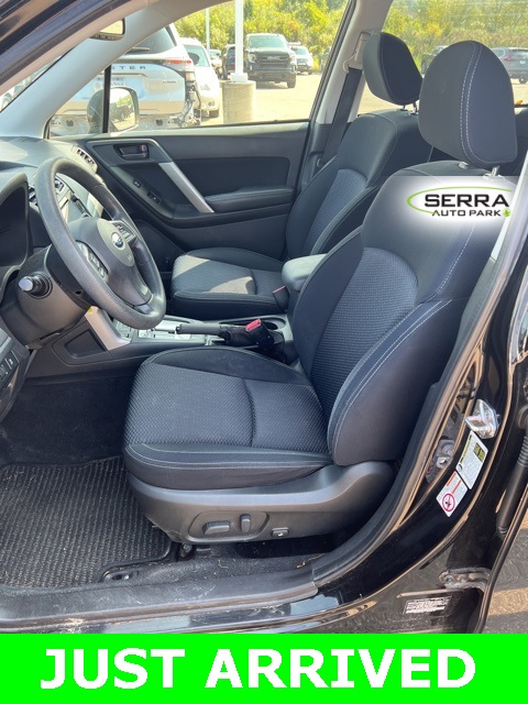 2016 Subaru Forester Premium photo 5