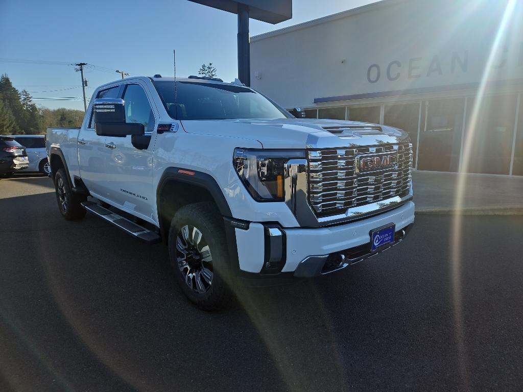 2025 Gmc Sierra 2500 HD Denali photo 2