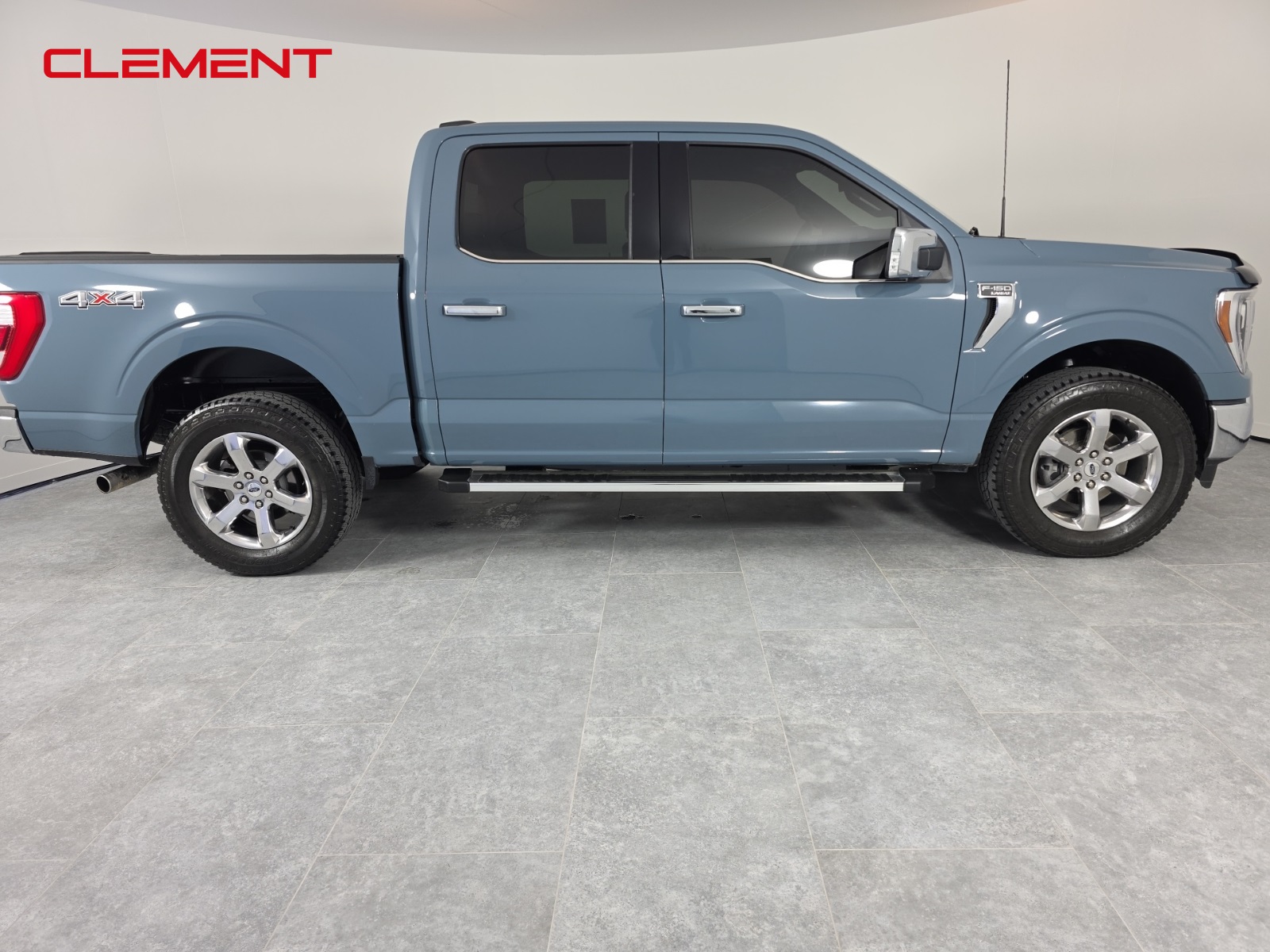 2023 Ford F-150 Lariat photo 4