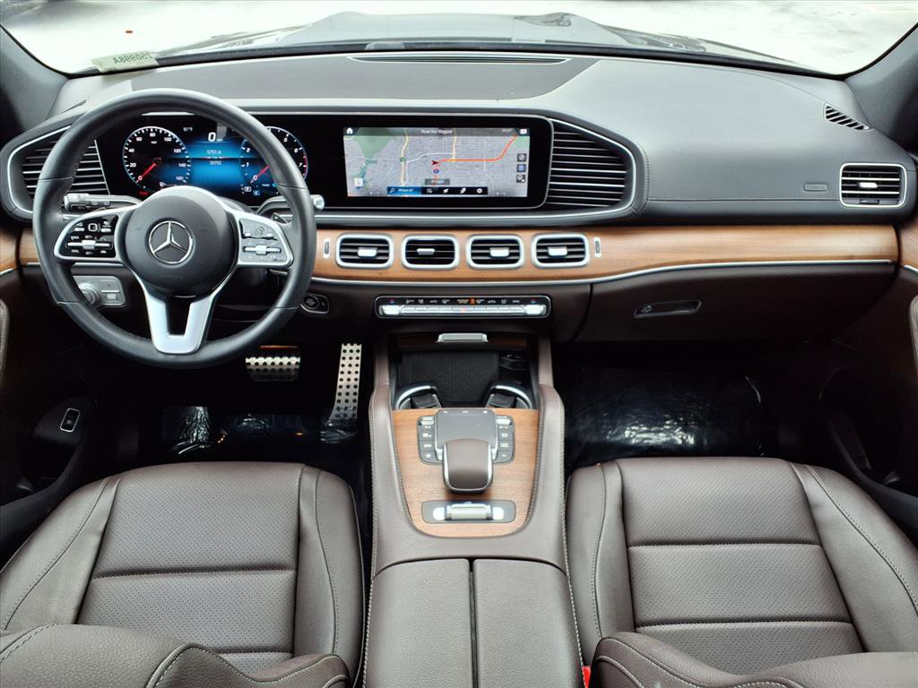 2023 Mercedes Benz GLS 450 4MATIC photo 2