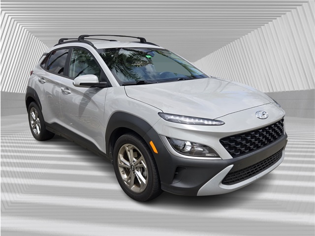 2023 Hyundai Kona SEL photo 3