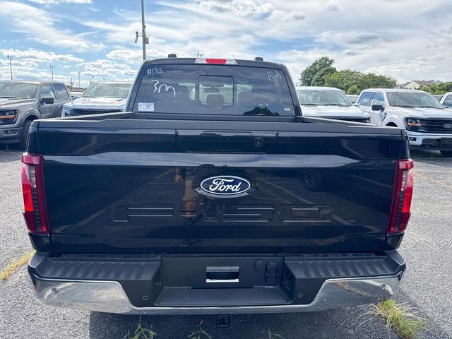 2025 Ford F-150 XLT photo 3