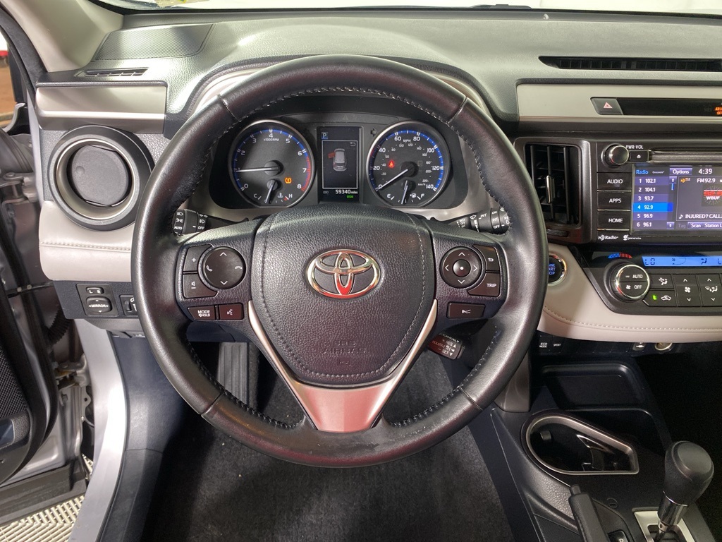 2018 Toyota RAV4 XLE photo 6