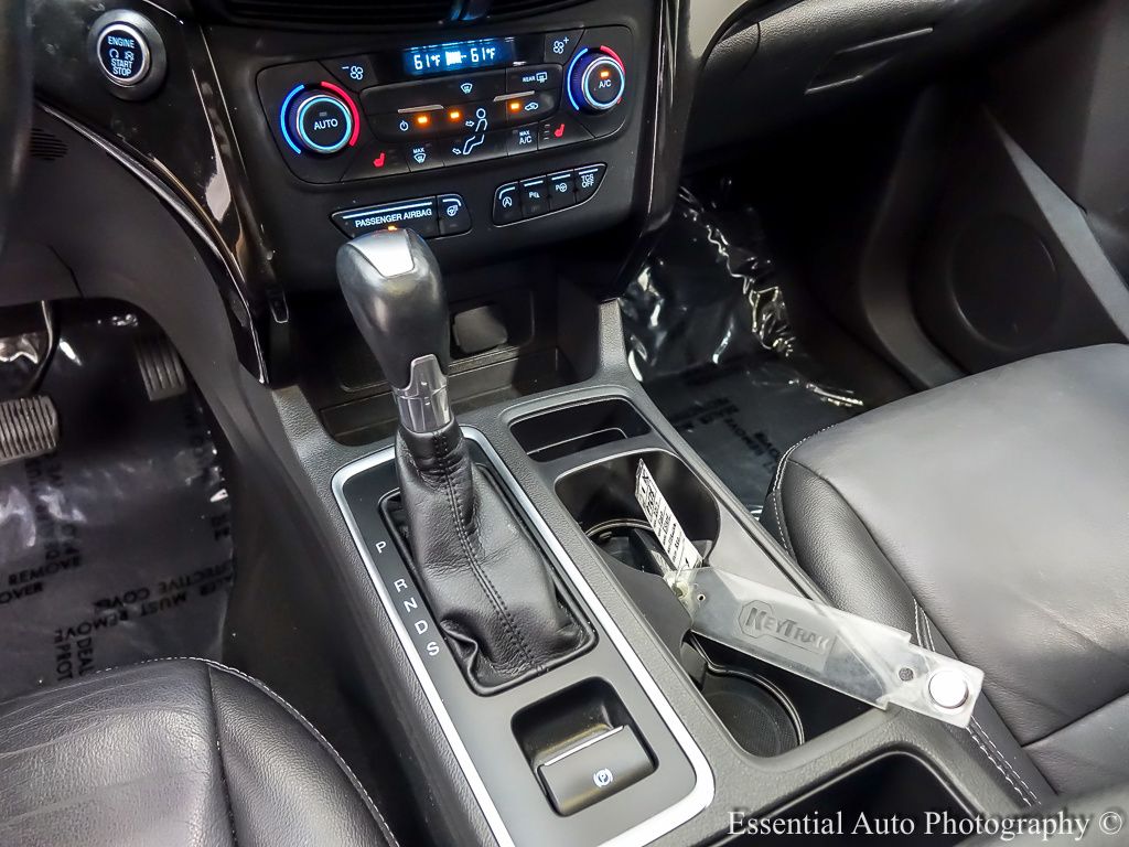 2017 Ford Escape Titanium photo 17