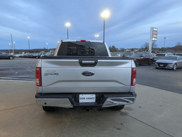 2015 Ford F-150 XLT photo 4