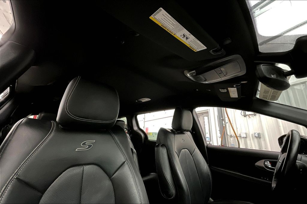 2021 Chrysler Pacifica Touring L photo 20