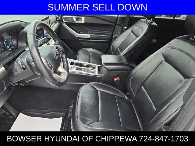 2021 Ford Explorer XLT photo 2