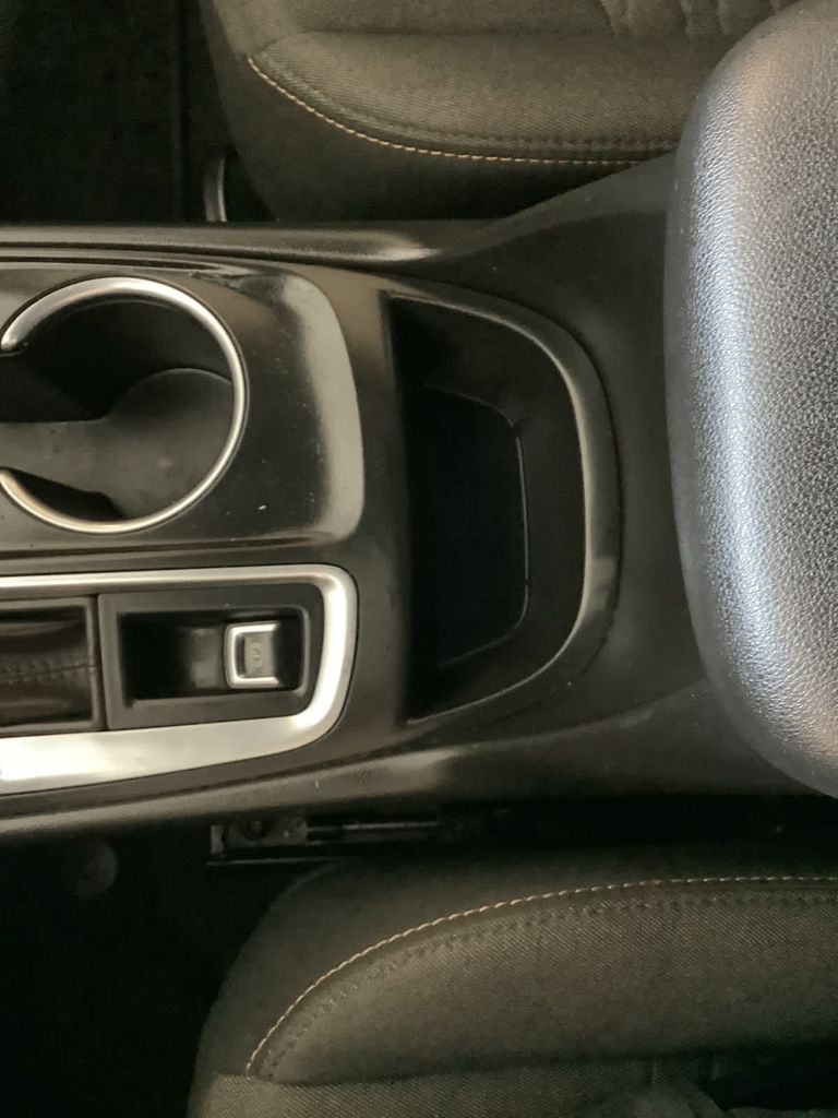 2020 Chevrolet Equinox LT photo 19