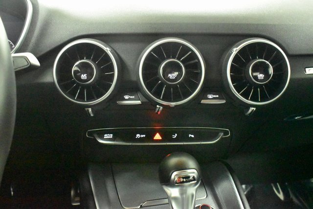 2018 Audi TT 2.0T Roadster photo 19
