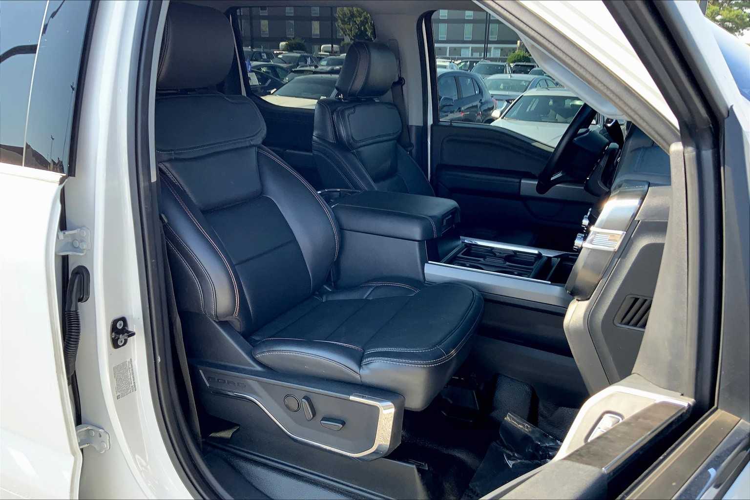 2024 Ford F-250 Lariat photo 8