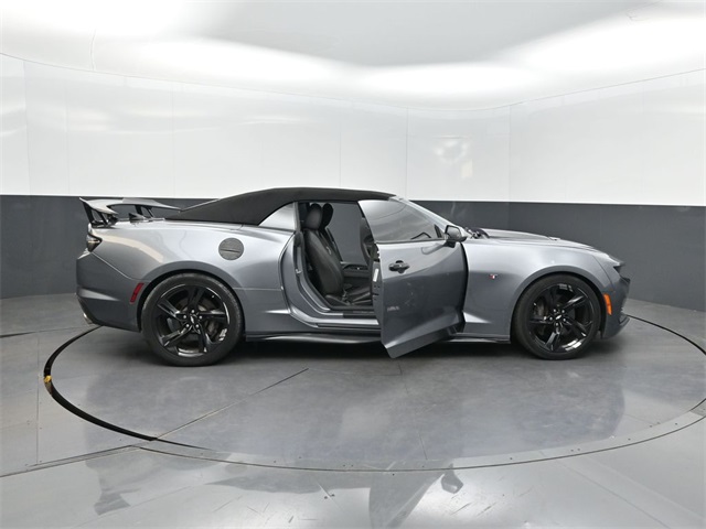 2019 Chevrolet Camaro 2SS photo 28