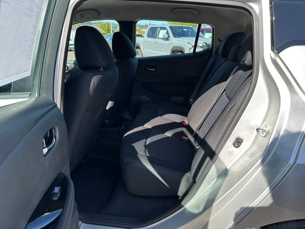 2025 Nissan Leaf SV Plus photo 24
