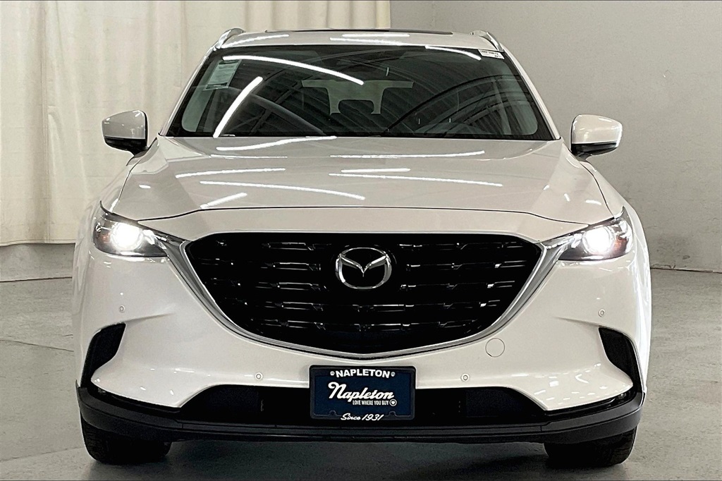 2022 Mazda CX-9 Touring photo 2