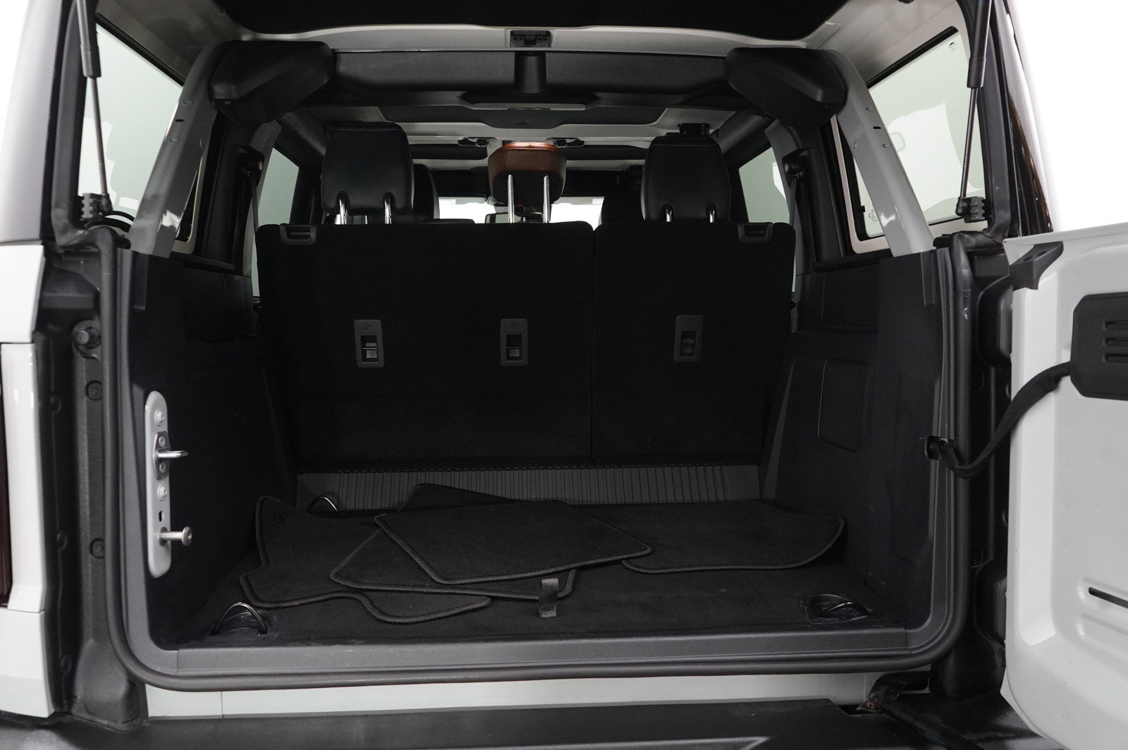 2024 Ford Bronco Outer Banks photo 15