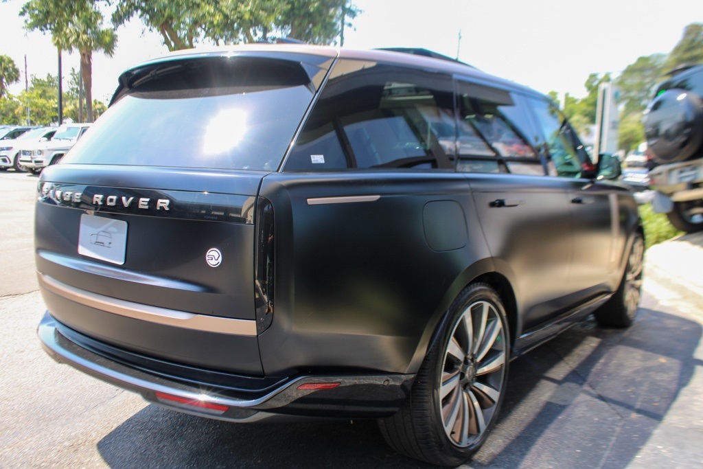 2024 Land Rover Range Rover SV photo 7