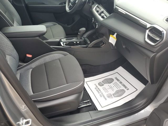2026 Chevrolet Trailblazer LS photo 10