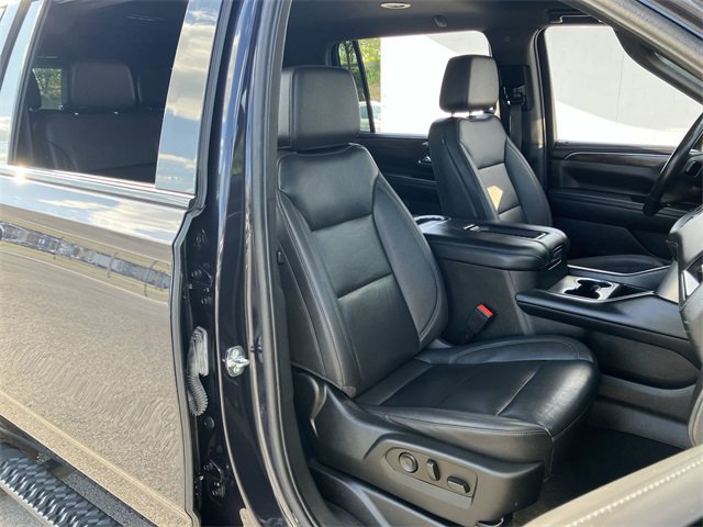 2023 Chevrolet Suburban Z71 photo 19