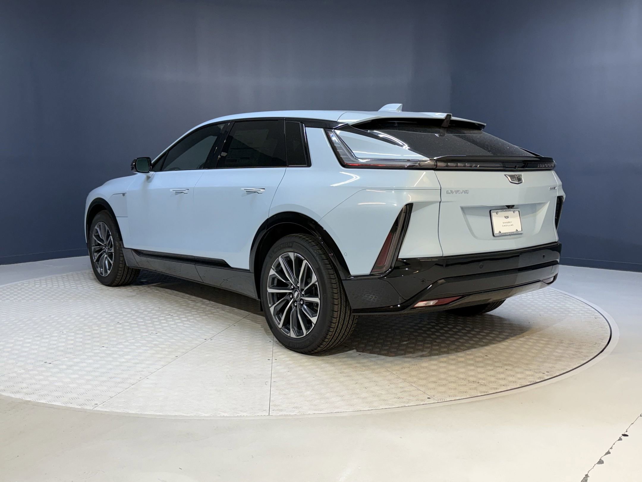 2025 Cadillac Lyriq Sport photo 3