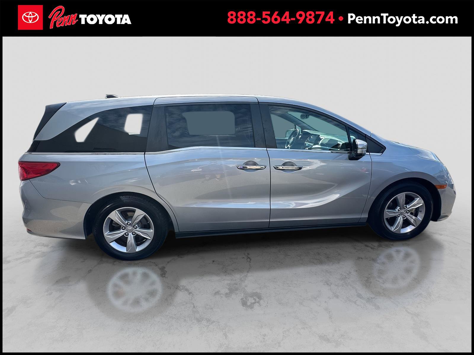 2019 Honda Odyssey photo 2