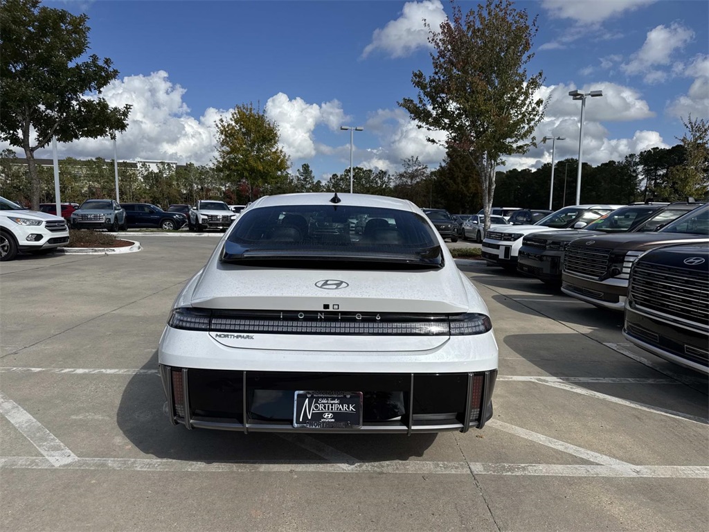 2025 Hyundai Ioniq 6 SE Standard Range photo 4