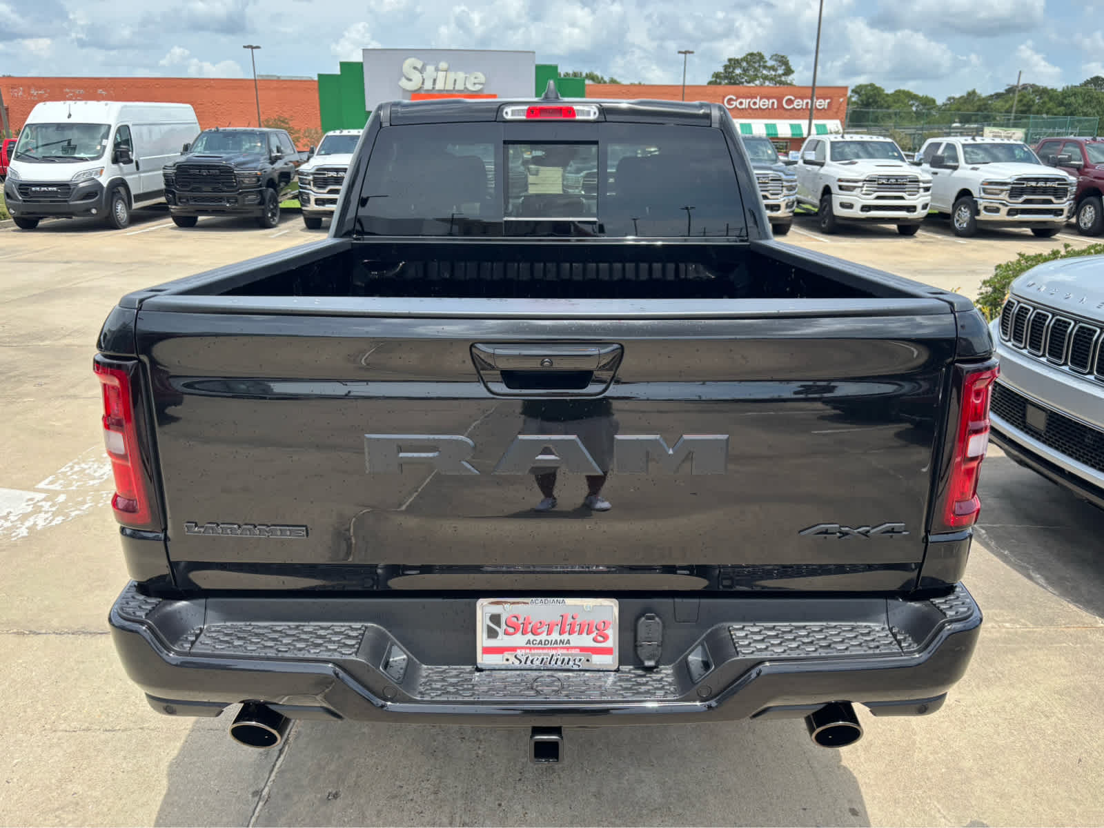 2025 Ram 1500 Laramie photo 4