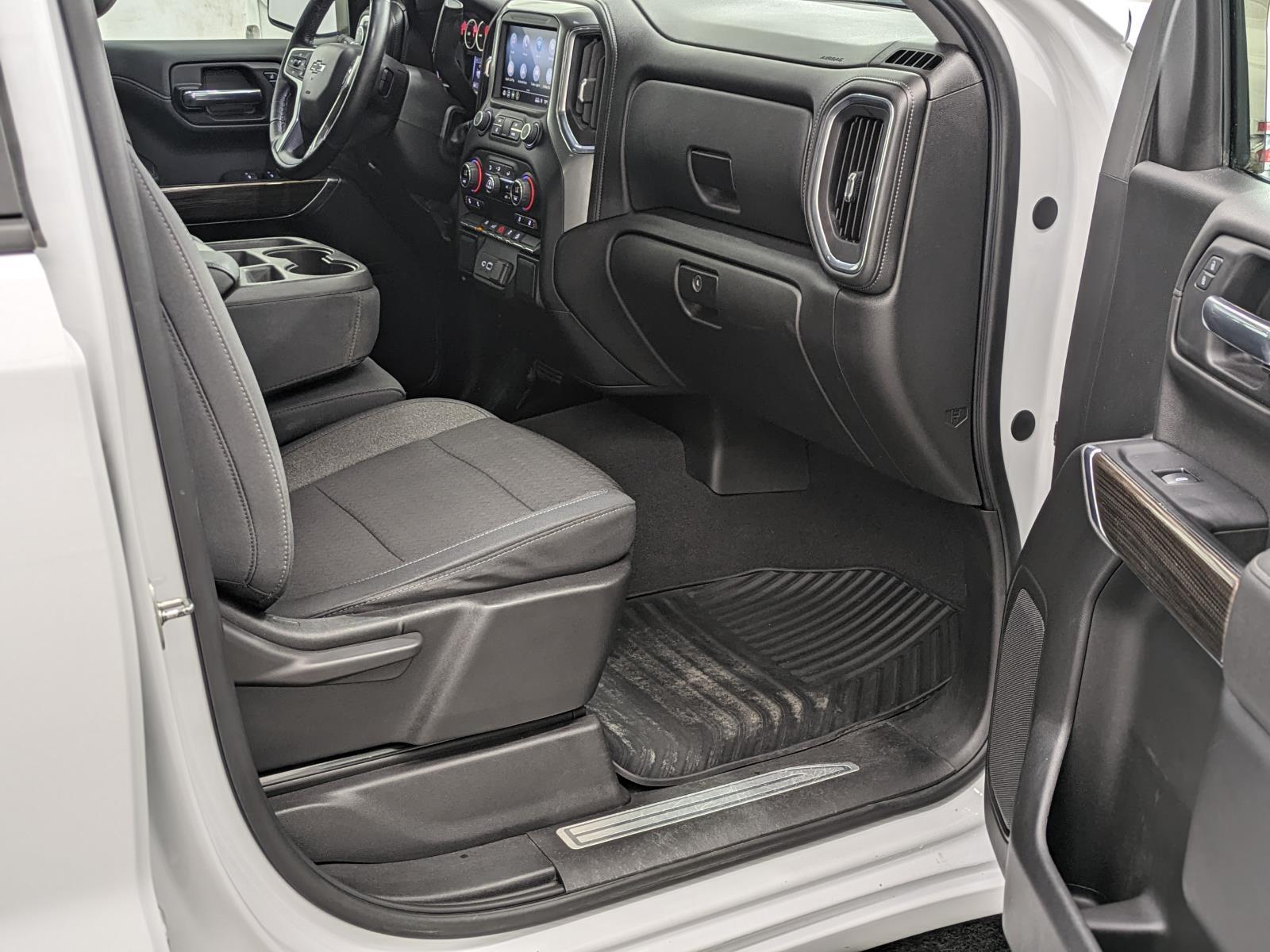 2019 Chevrolet Silverado 1500 RST photo 20