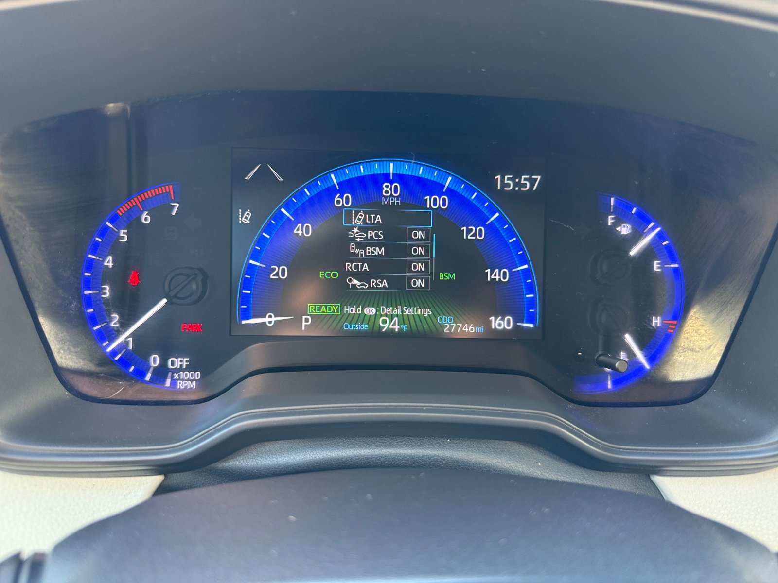 2021 Toyota Corolla Hybrid LE photo 11