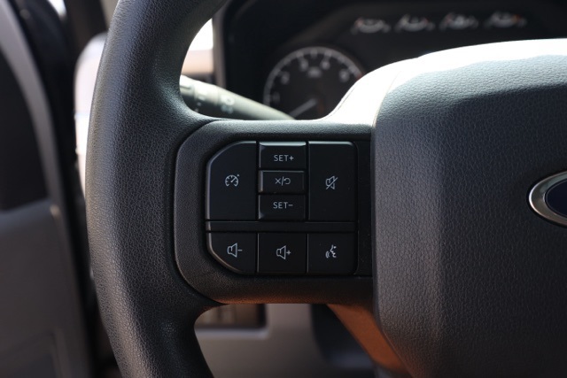 2024 Ford F-350 photo 24