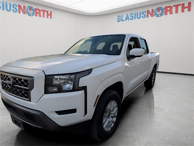 2023 Nissan Frontier SV's photo