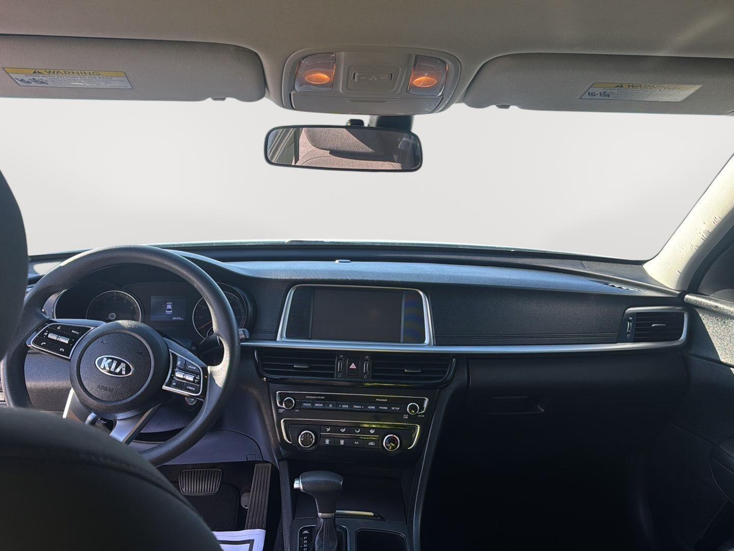2020 Kia Optima LX photo 12