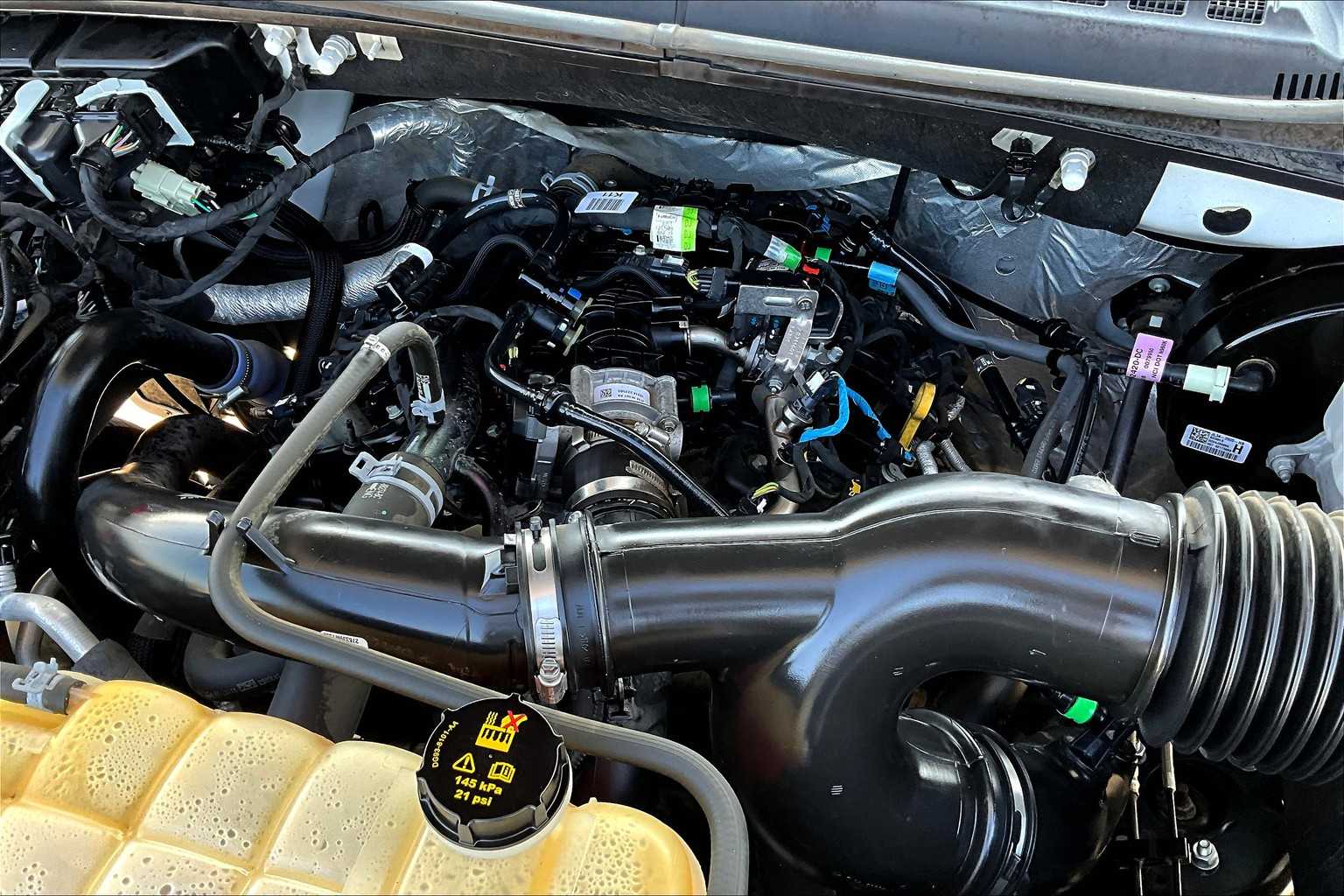 2019 Ford F-150 XLT photo 28